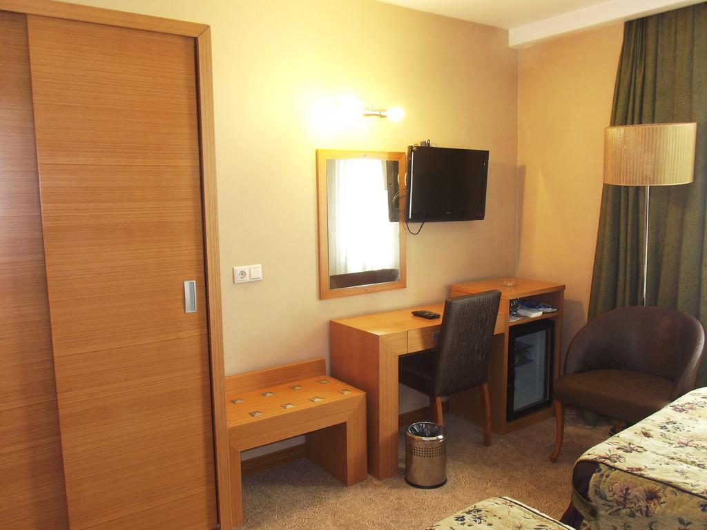 Pinar Elite Hotel Adana Rom bilde